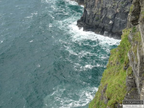 cliff of moher in irlanda sull'oceano atlantico