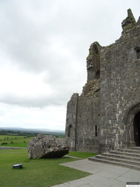 rock of cashel a tipperary in irlanda la fortezza dei re