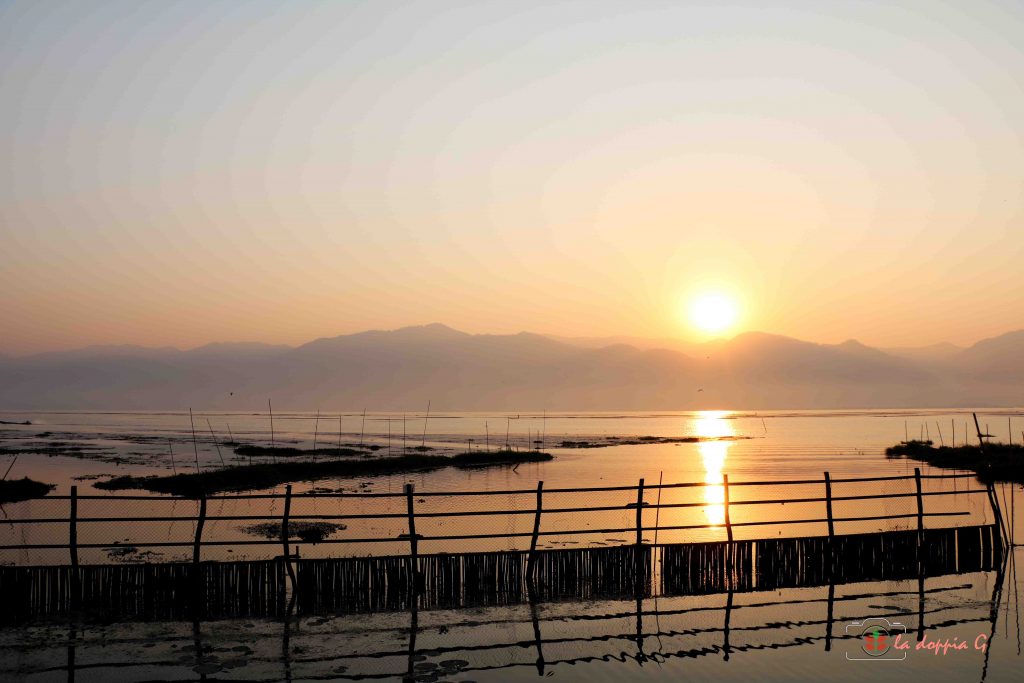 LAGO INLE