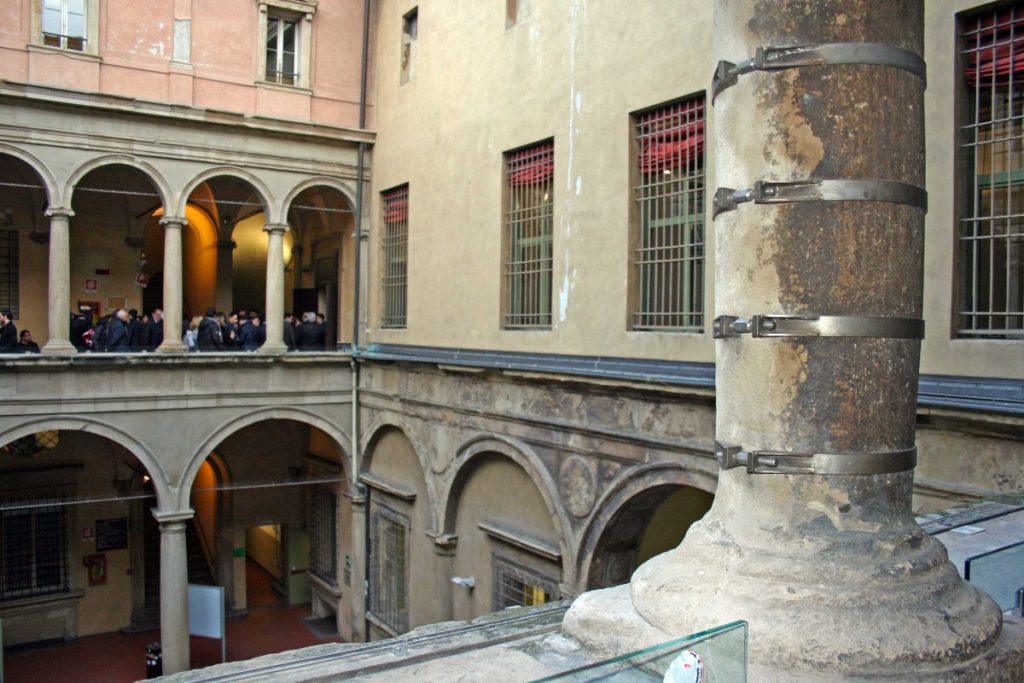 palazzo malvezzi bologna