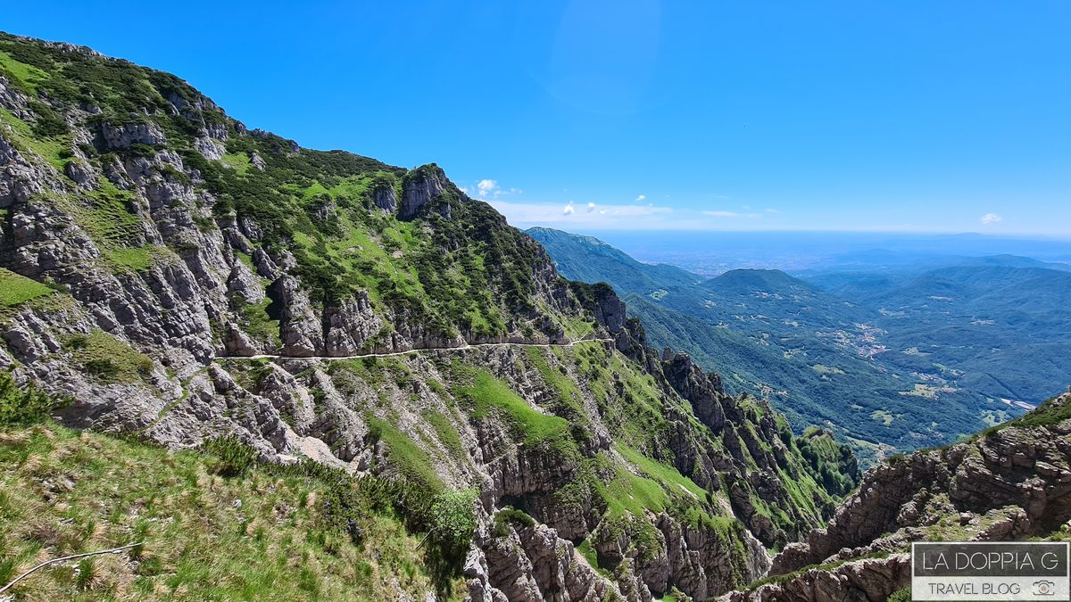 vista dalla strada delle 52 gallerie del monte pasubio