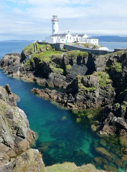 faro di fanad head nel donegal in irlanda