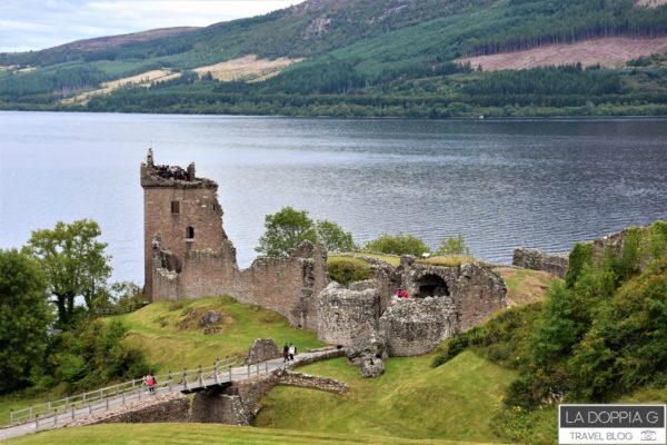 Urquhart Castle a Inverness, dove è possibile vedere il mostro di Loch Ness.